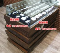 实木柜子效果图泰达展柜提供